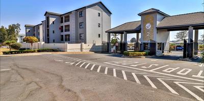 Apartment / Flat For Sale in Carlswald, Midrand