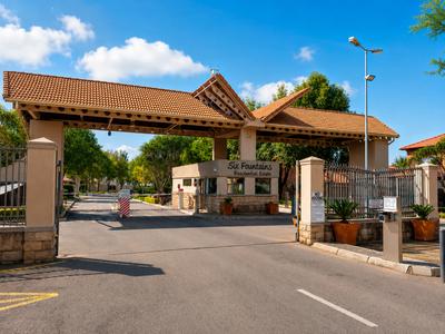 Apartment / Flat For Sale in Six Fountains Residential Estate, Pretoria